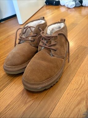 Men's Uggs shoes